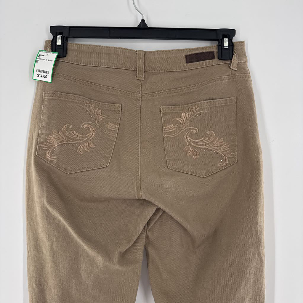 10 classic fit jeans