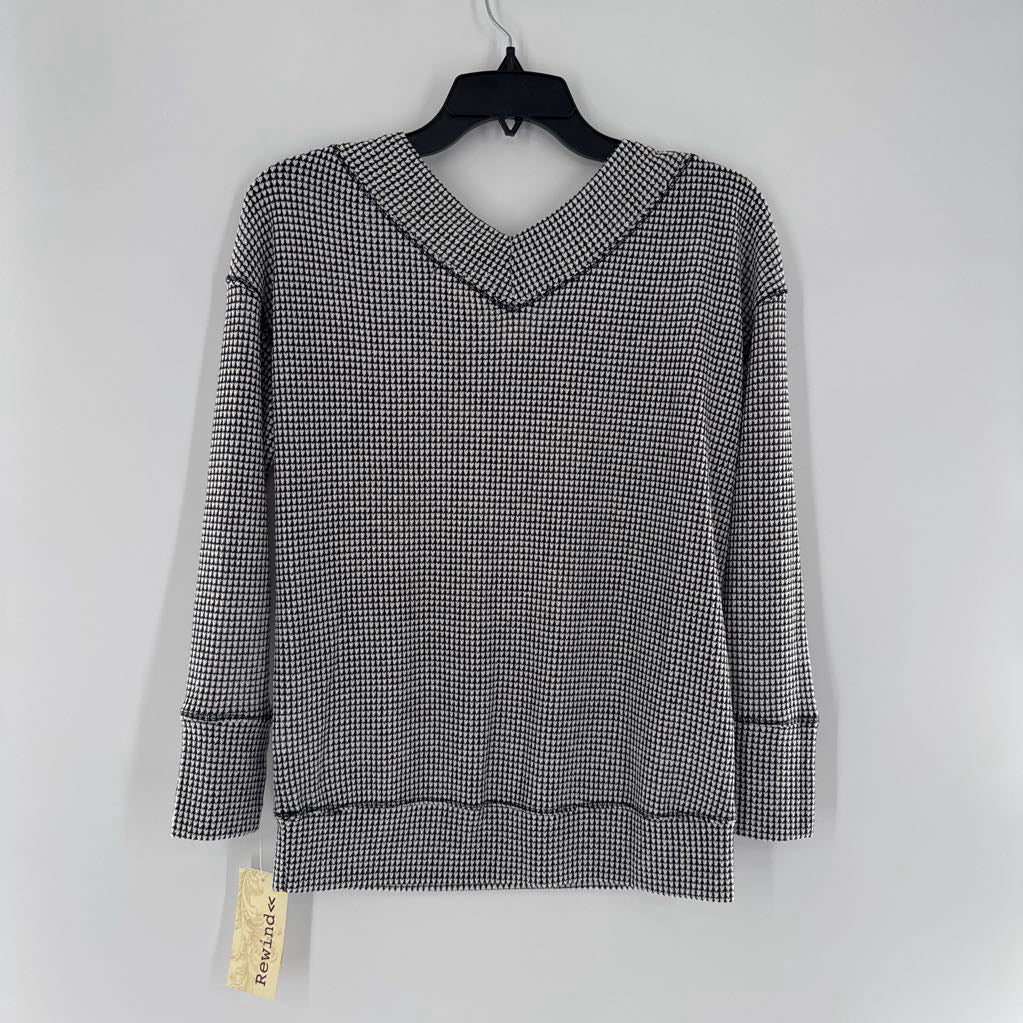 R36 S 3/4 slv double v top