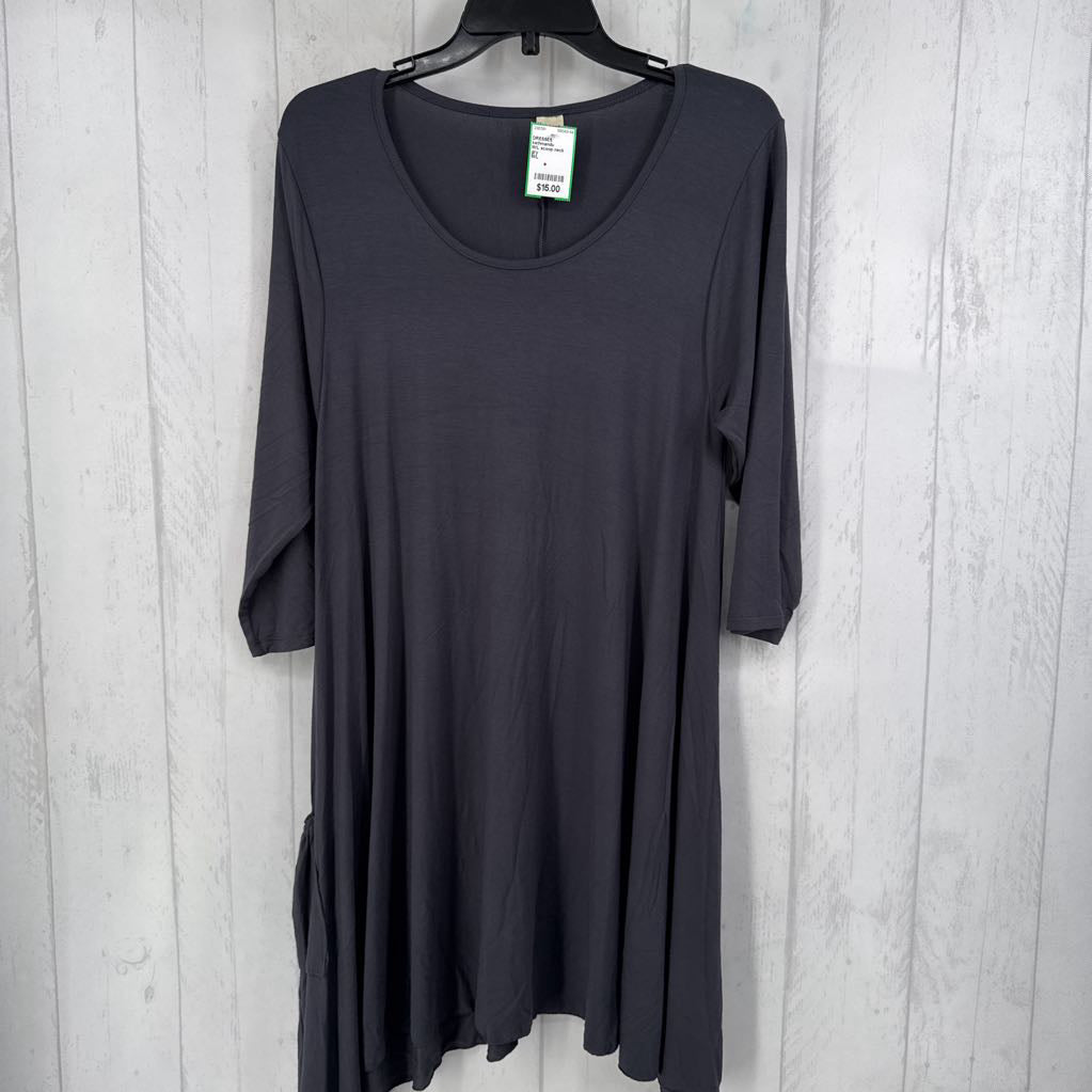 M/L scoop neck elbow slv dress