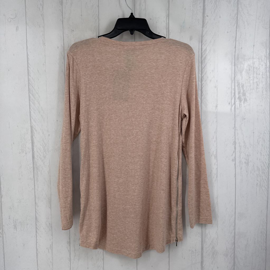 S l/s scoop neck hi-low top