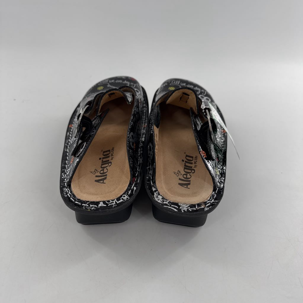 7 peace & love t-strap mules