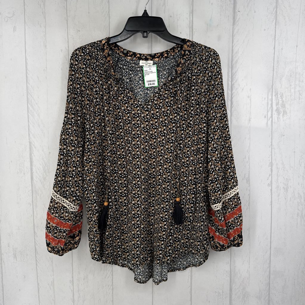 M printed tassel tie l/s top