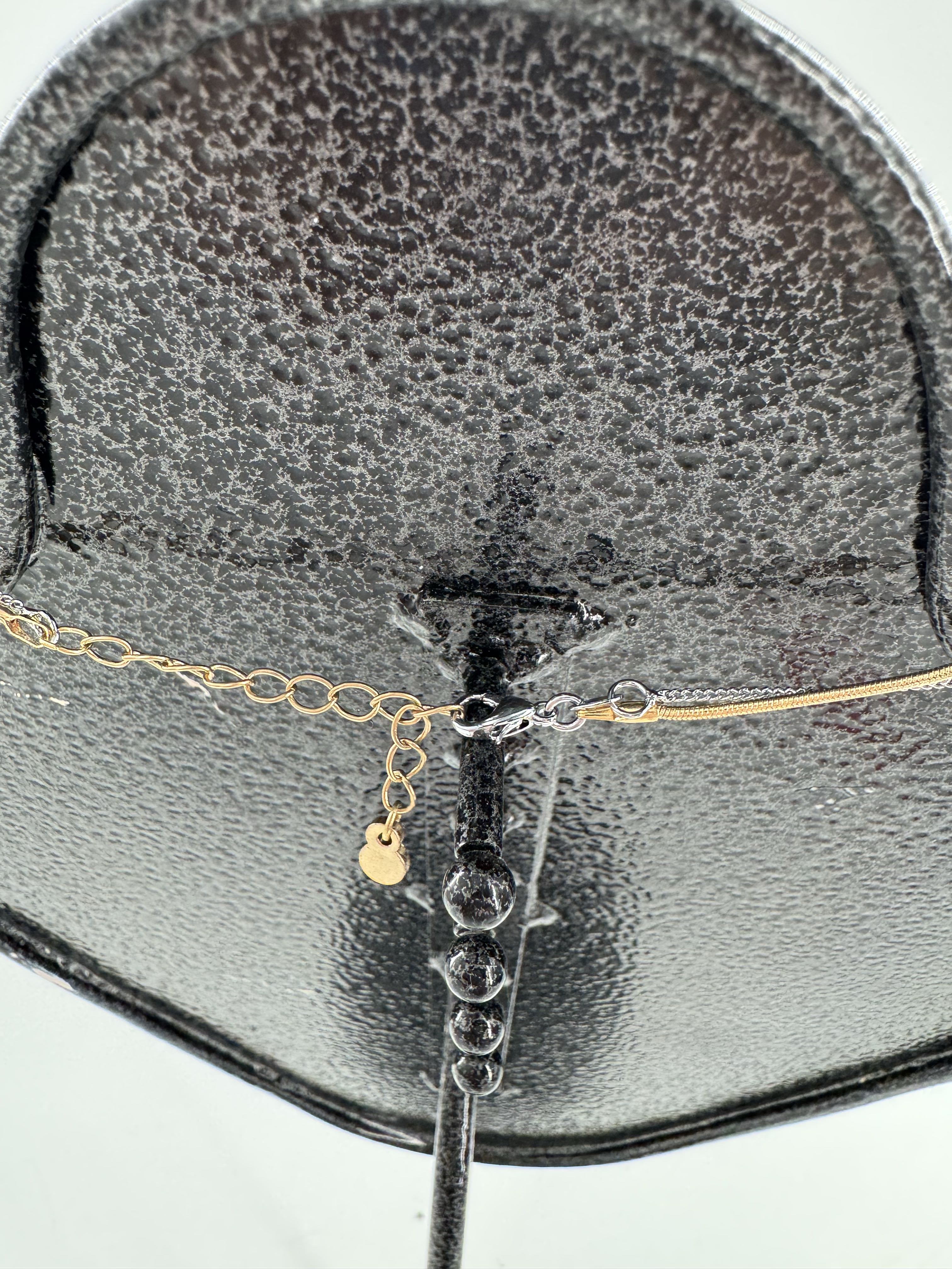 10" mixed metals circle pendant necklace