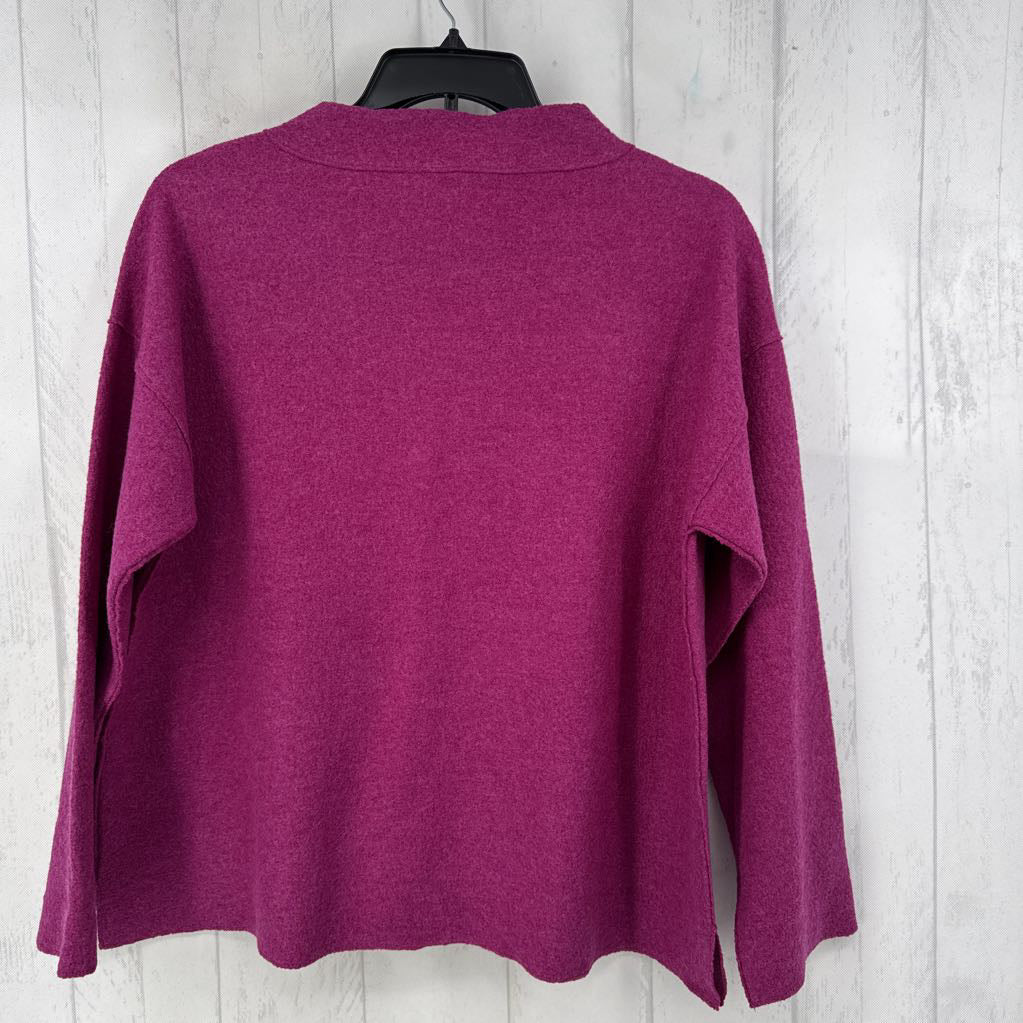 M wool boat neck sweater