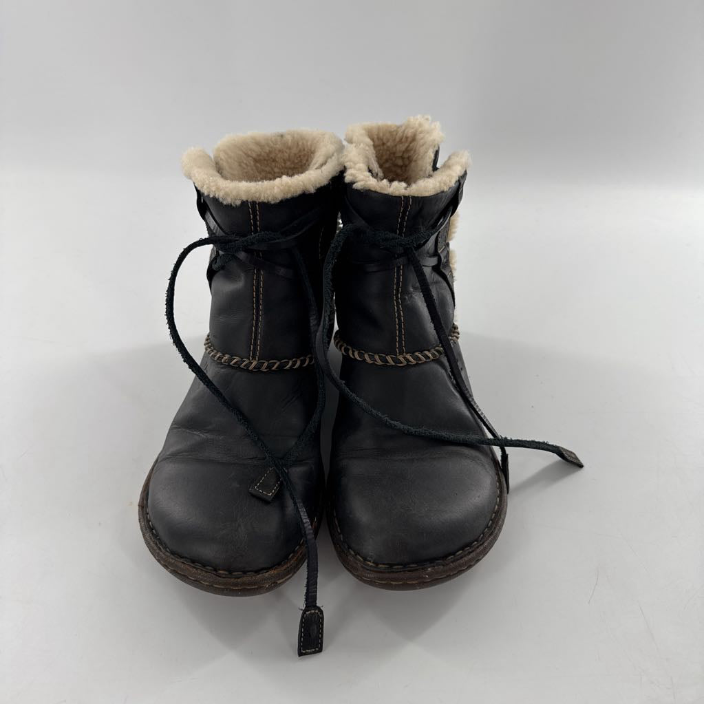 8 sherpa lined leather boot