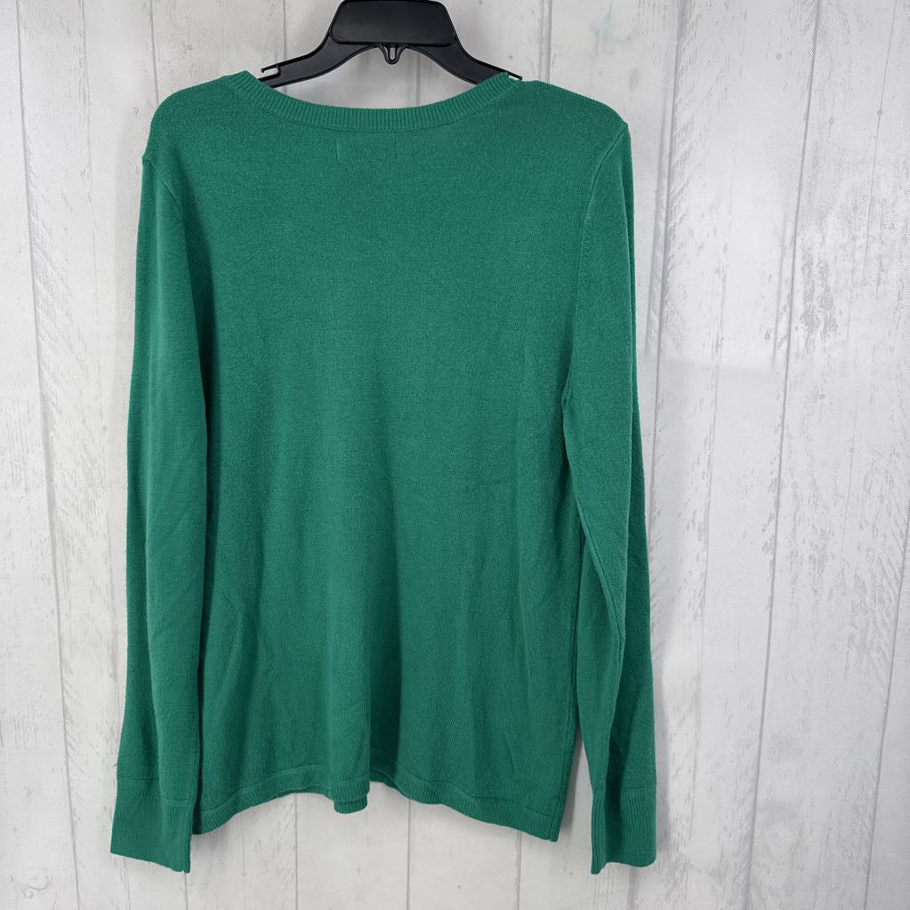 XL v-neck sweater