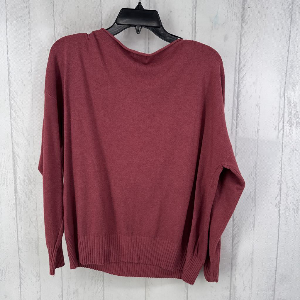 M/L dropshoulder sweater