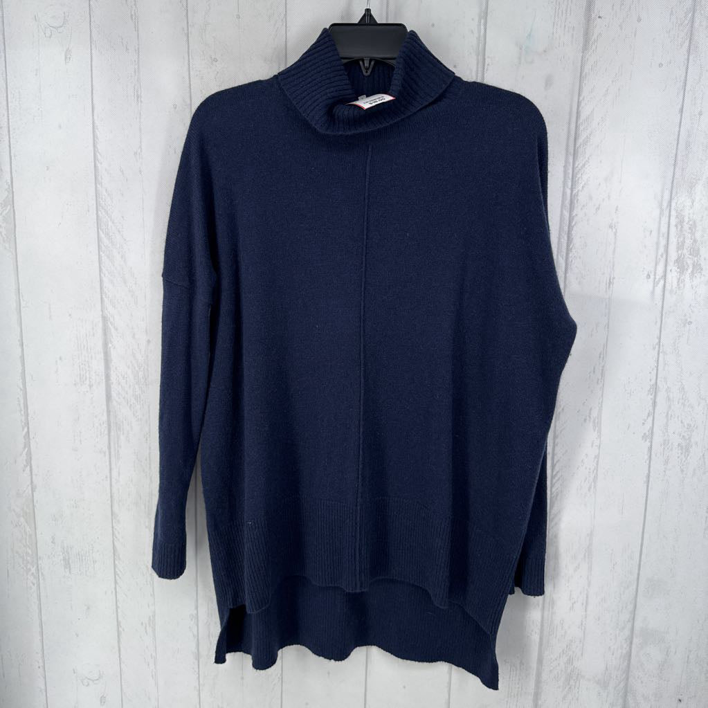 S t-neck hi-lo sweater