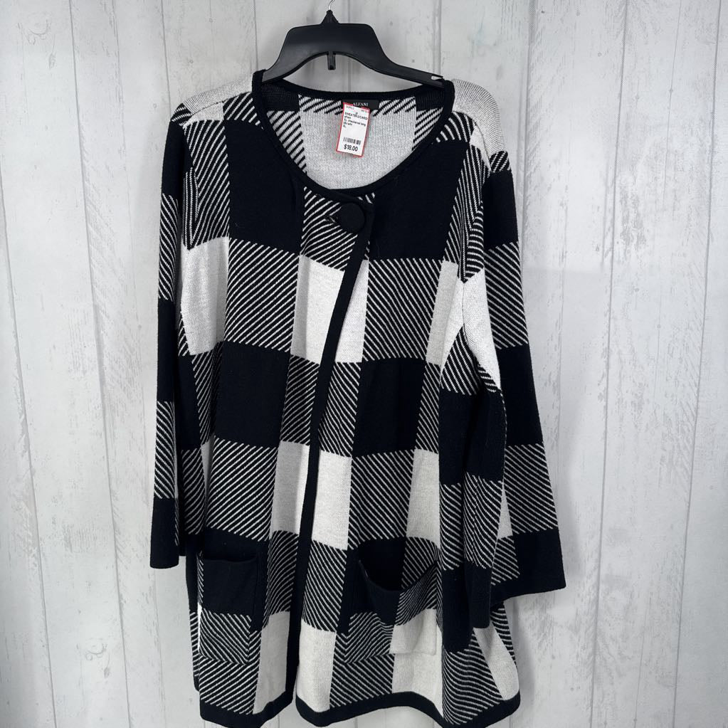 XL checkered long cardi