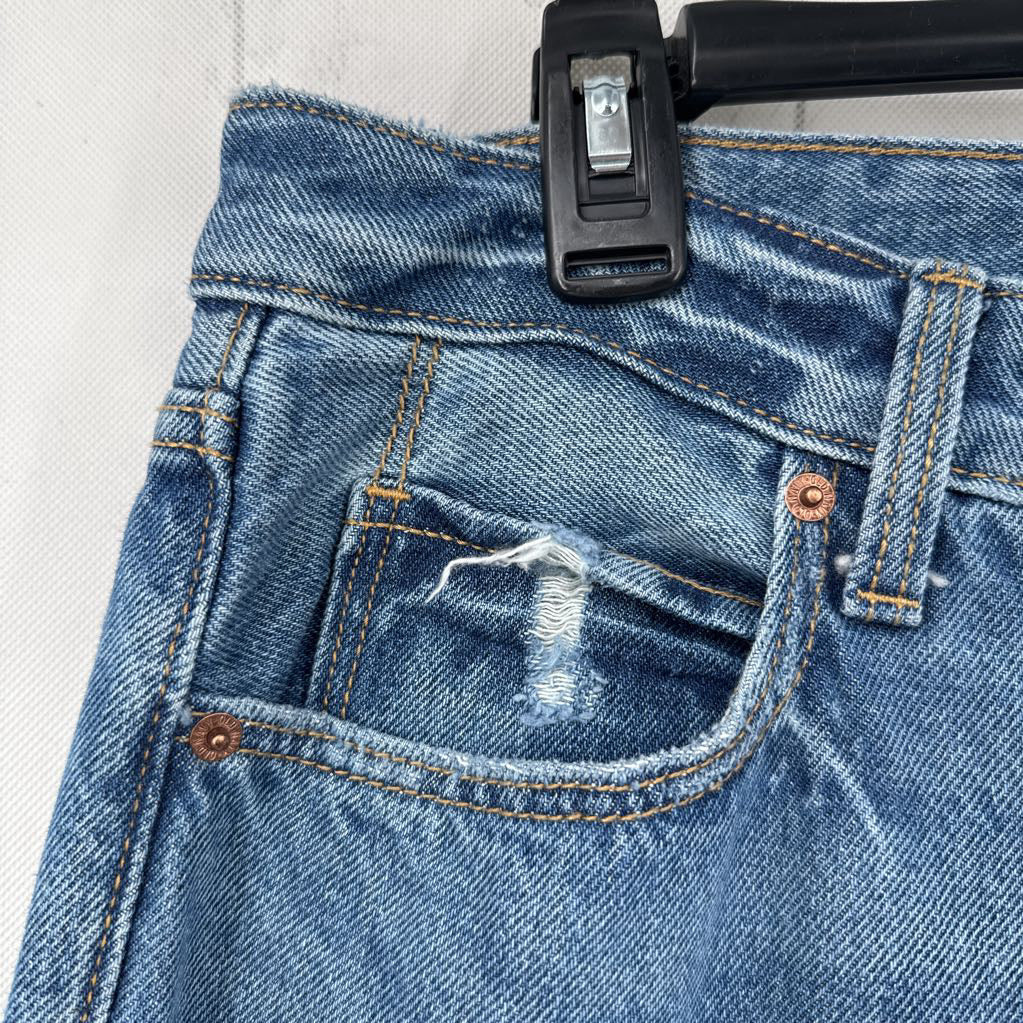 10 straight leg jean