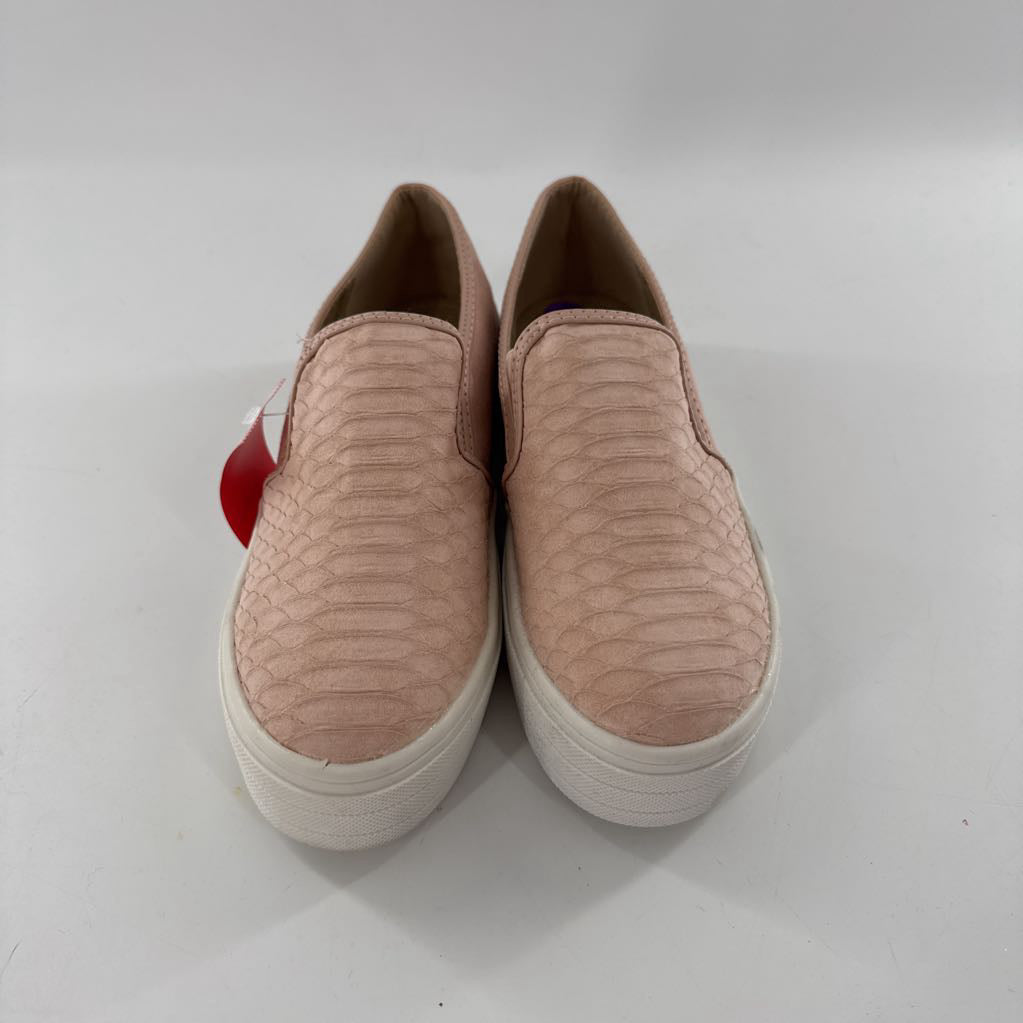 8 platform slip-on sneaker