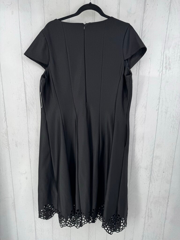 R65 18 notch neck s/s dress