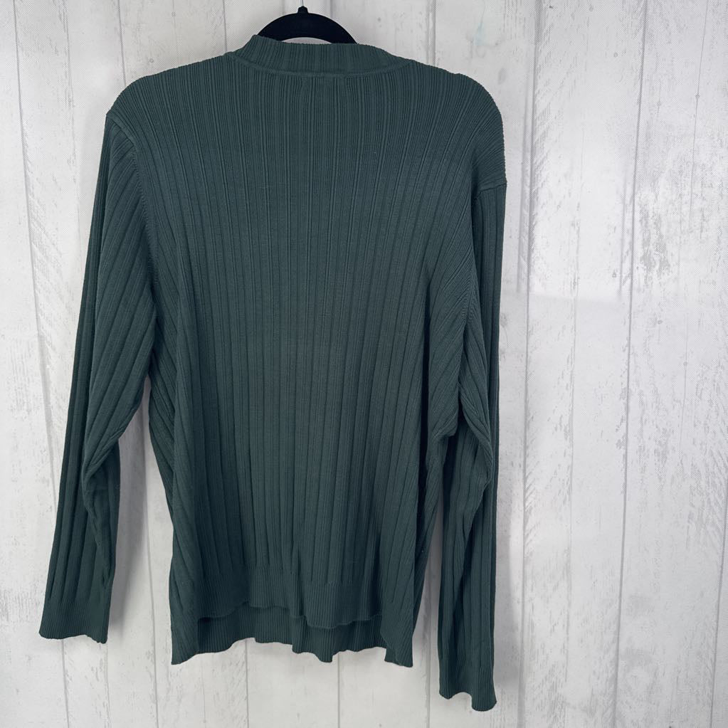 26/28w ribbed t-neck sweater