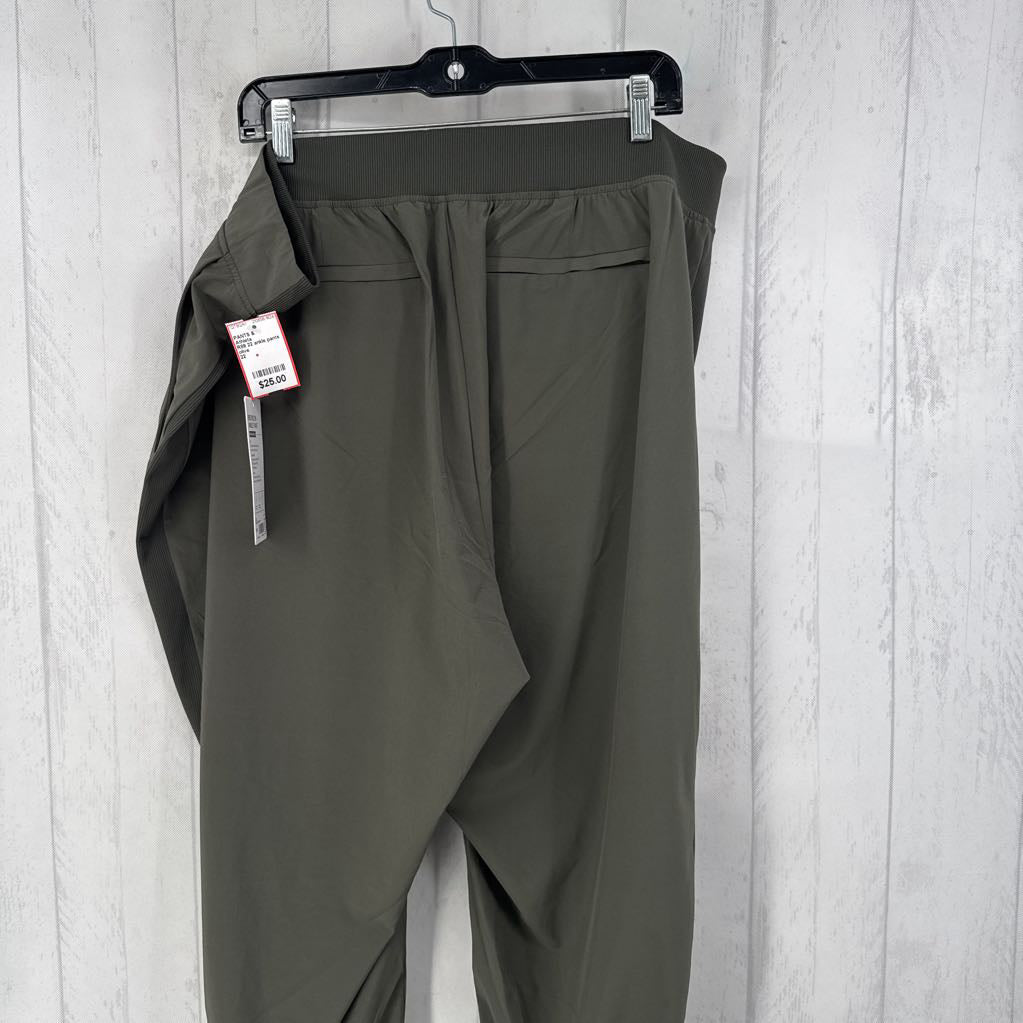 R89 22 ankle pants