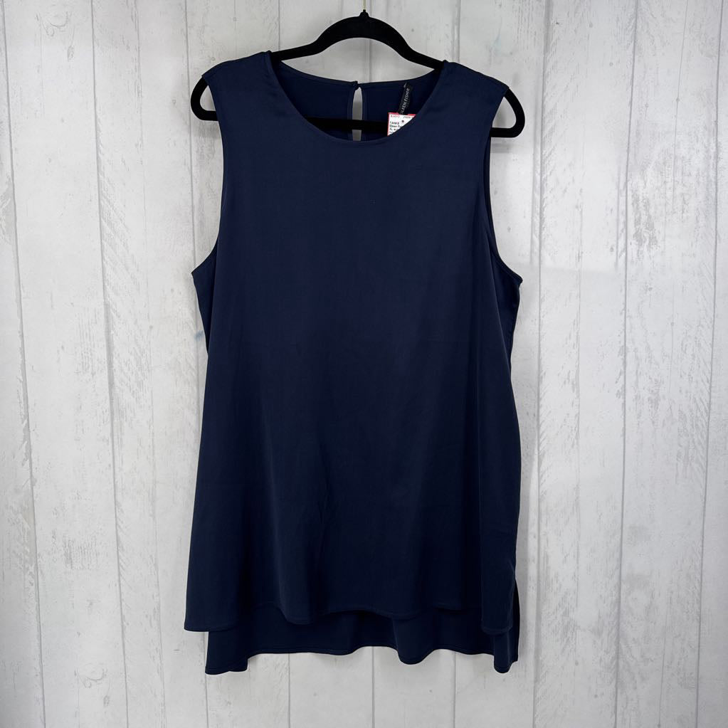 XL scoop neck crepe tank