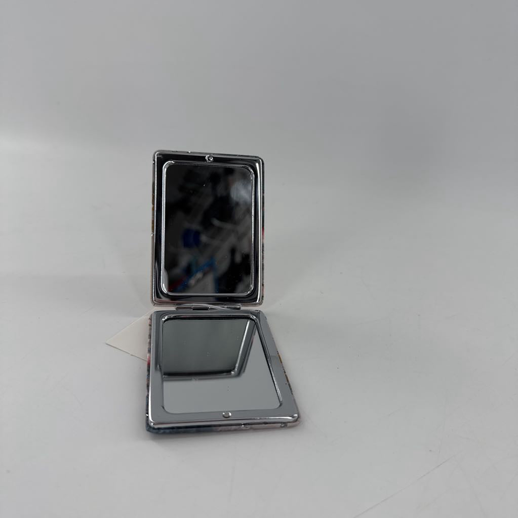 compact mirror-pink flowers