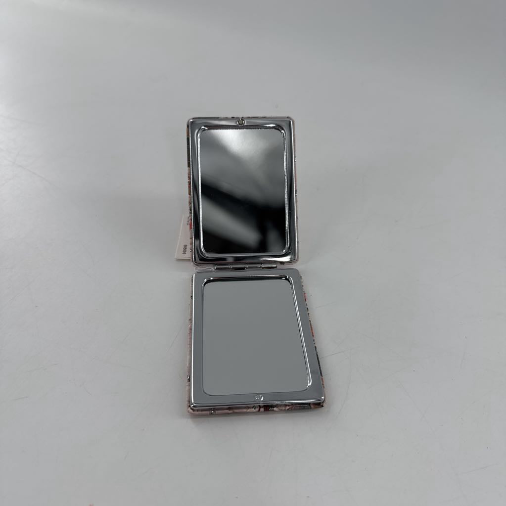 compact mirror-red rose