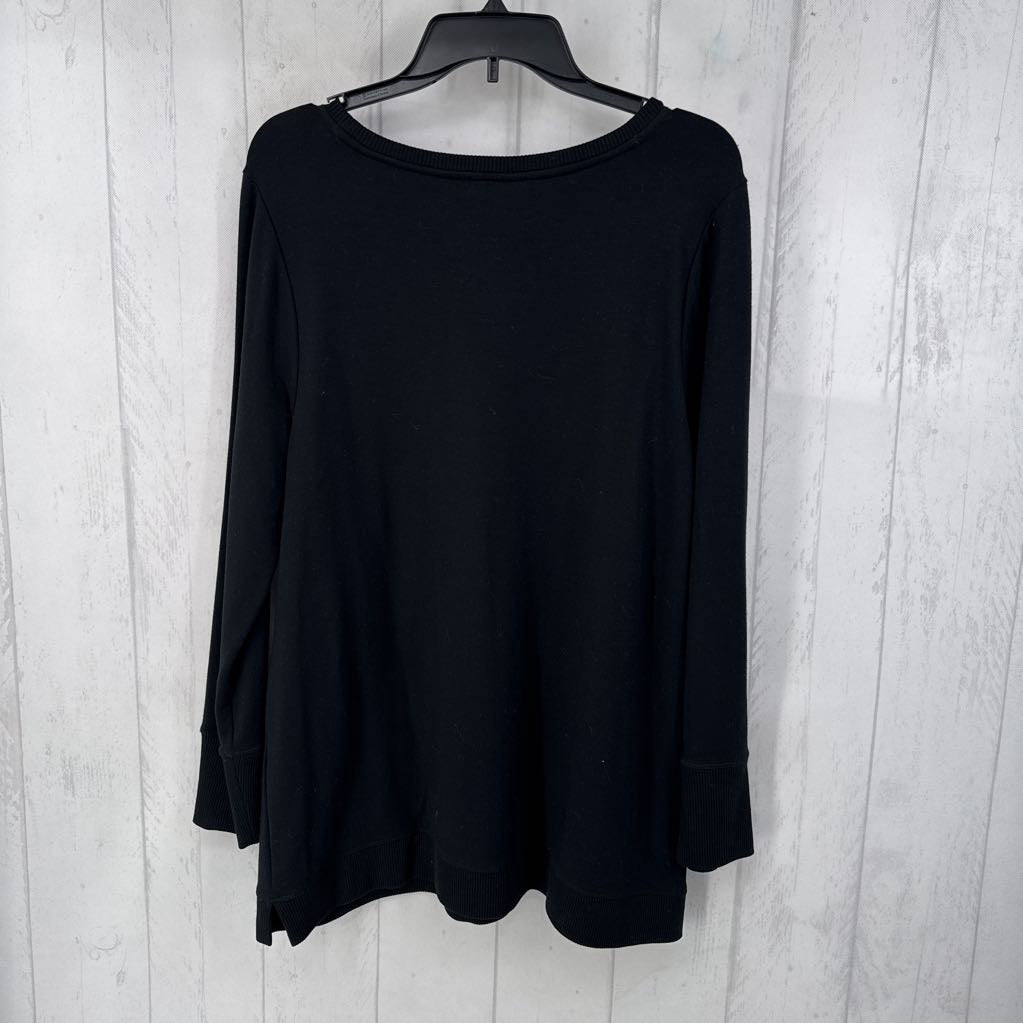 L animal print embossed l/s tunic