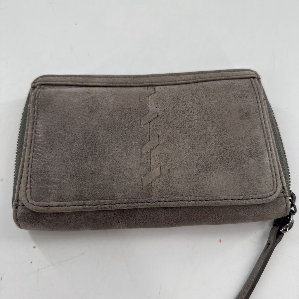 bi-fold zip around wallet/wristlet