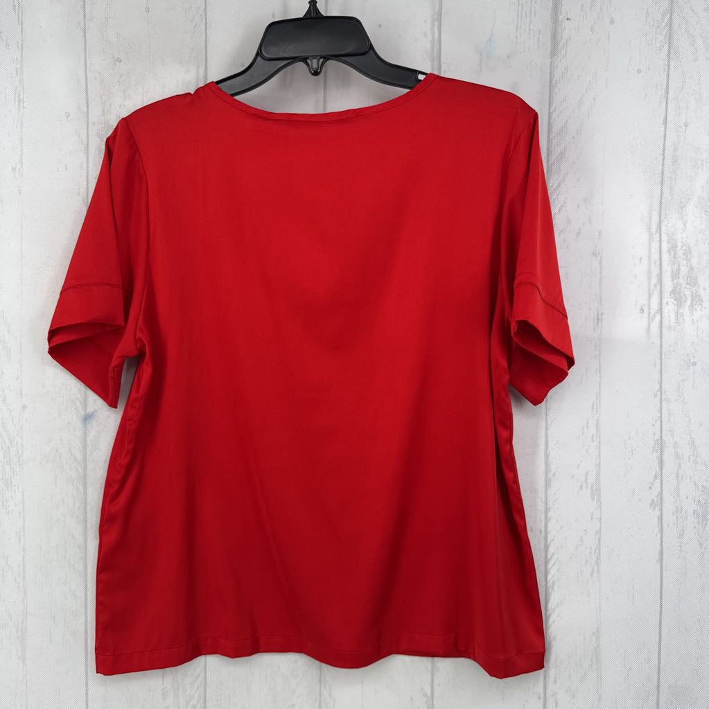 M v-neck s/s top