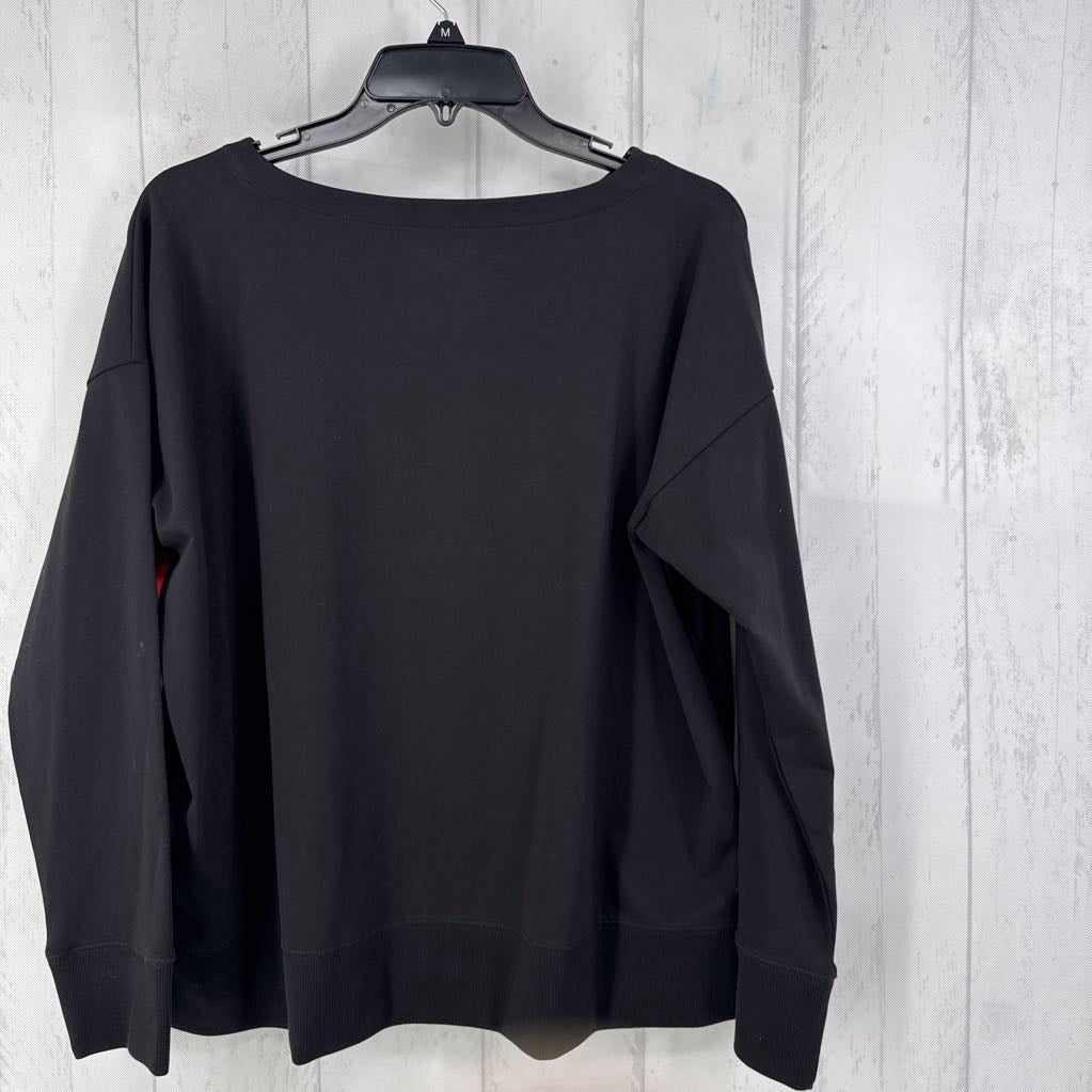 M crewneck sweatshirt