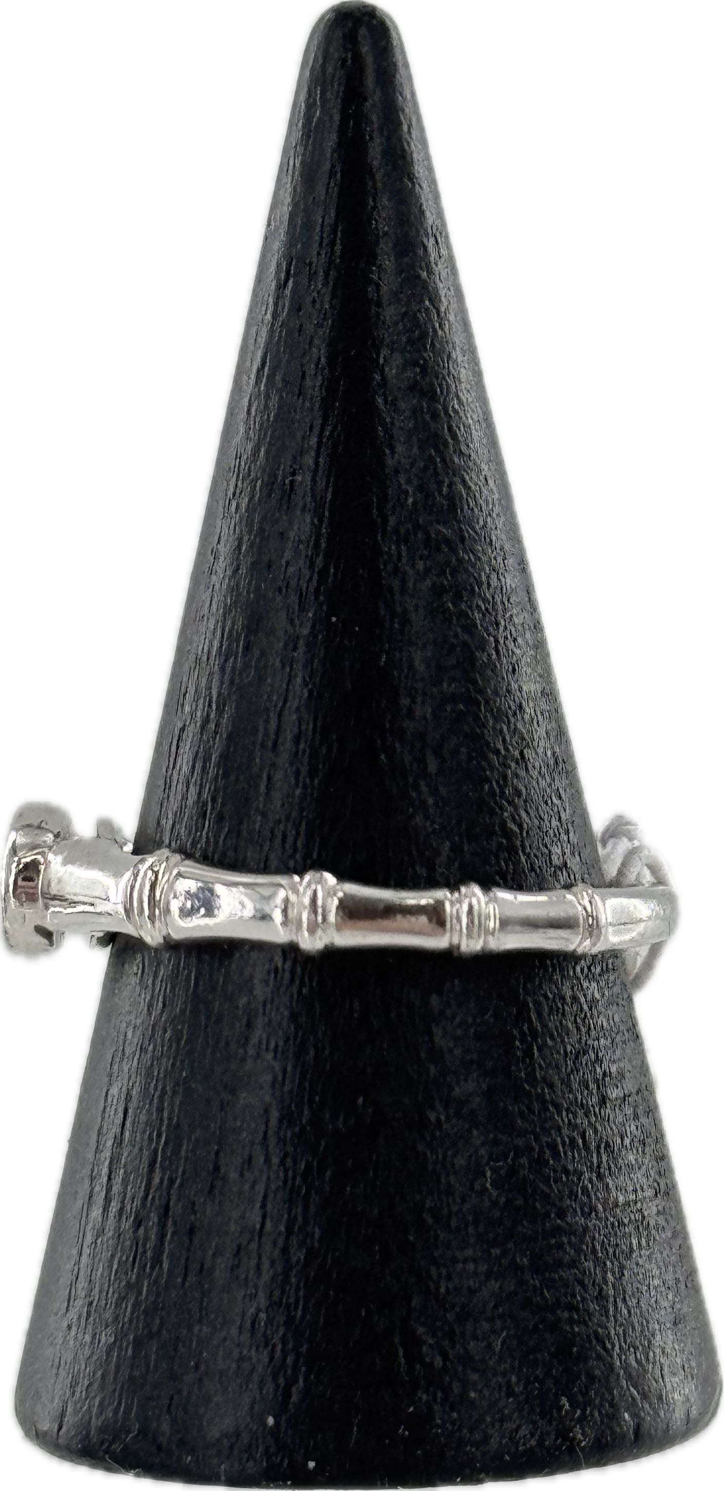 Sz 8 925 silver oval stone ring