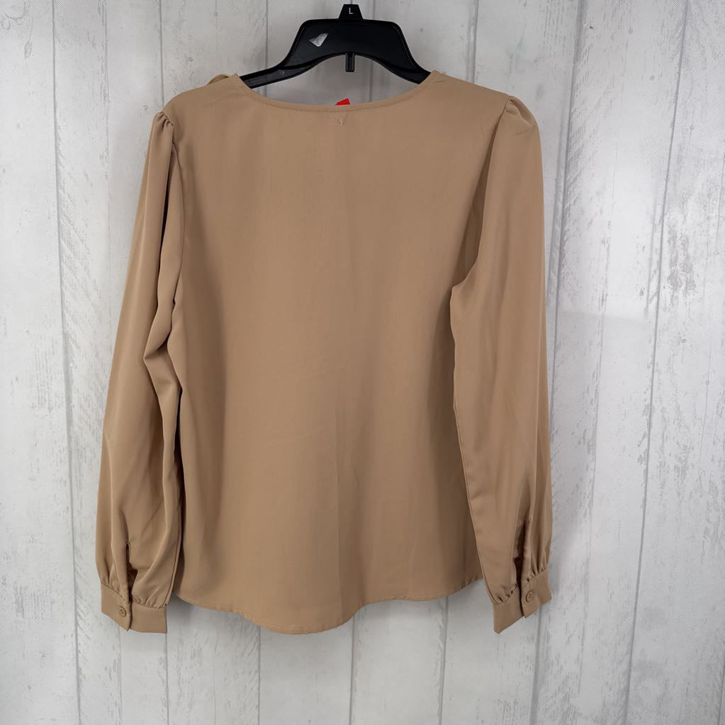 M ruffled v-neck l/s top
