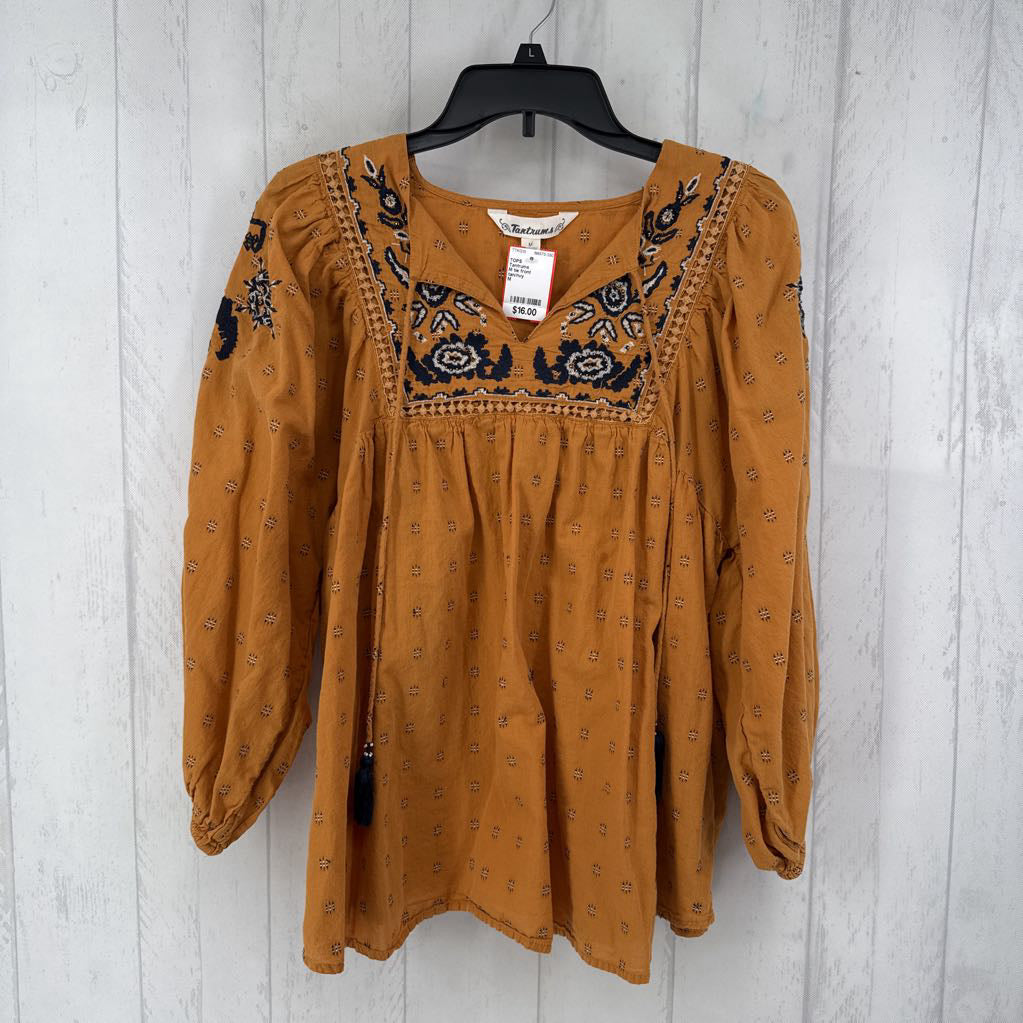 M tie front embroidered l/s top