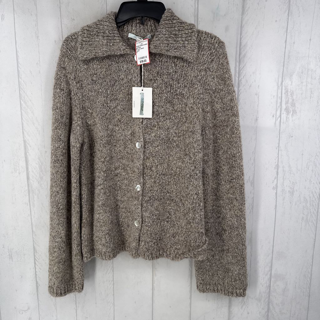 M wool blend button down sweater