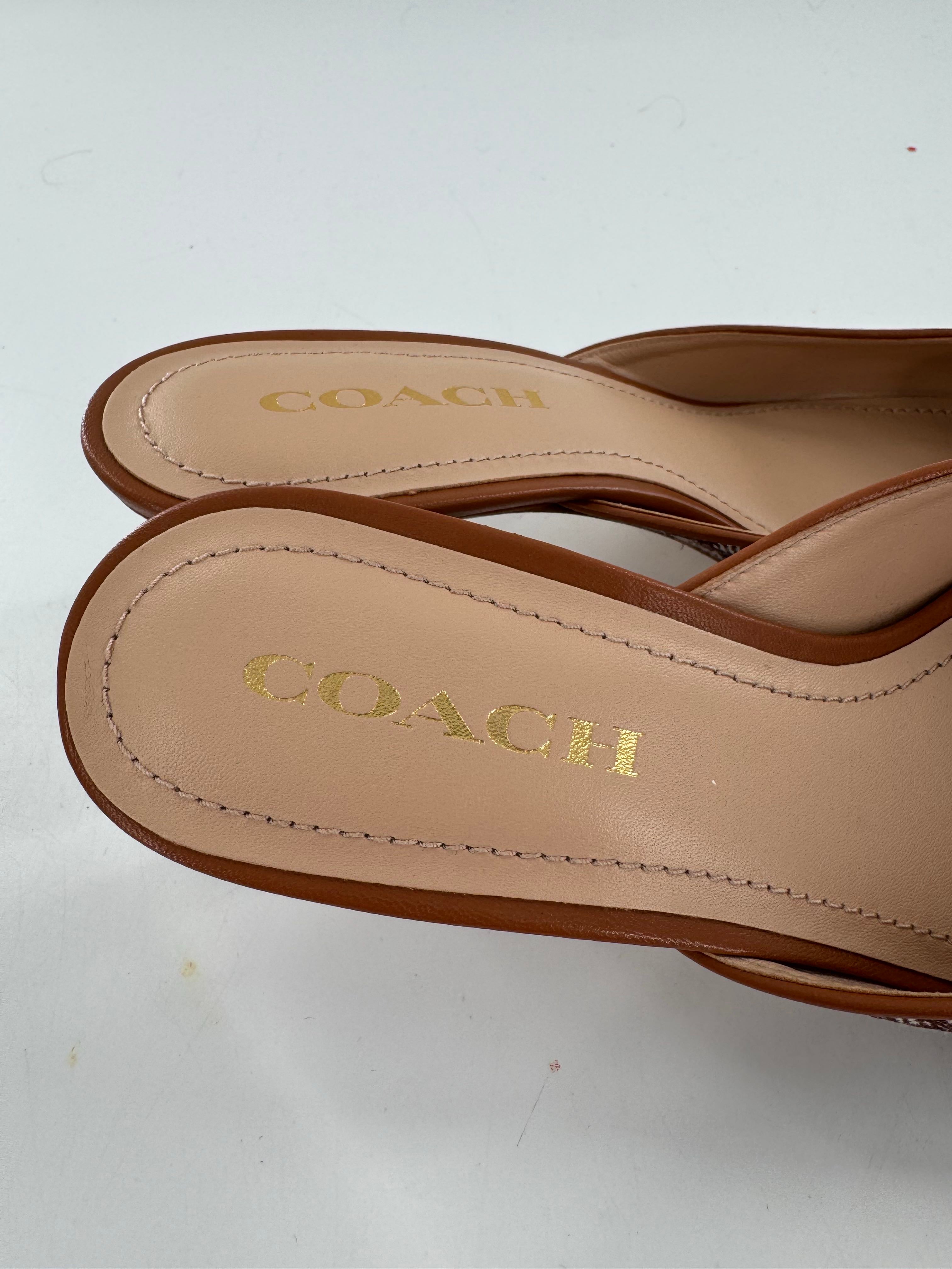 8.5 signature logo kitten heels