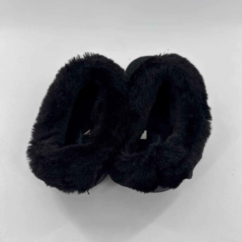 10 faux fur lined slippers