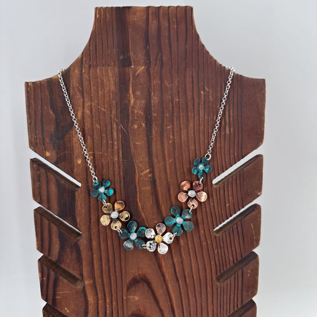 9" metal flower necklace & earring set