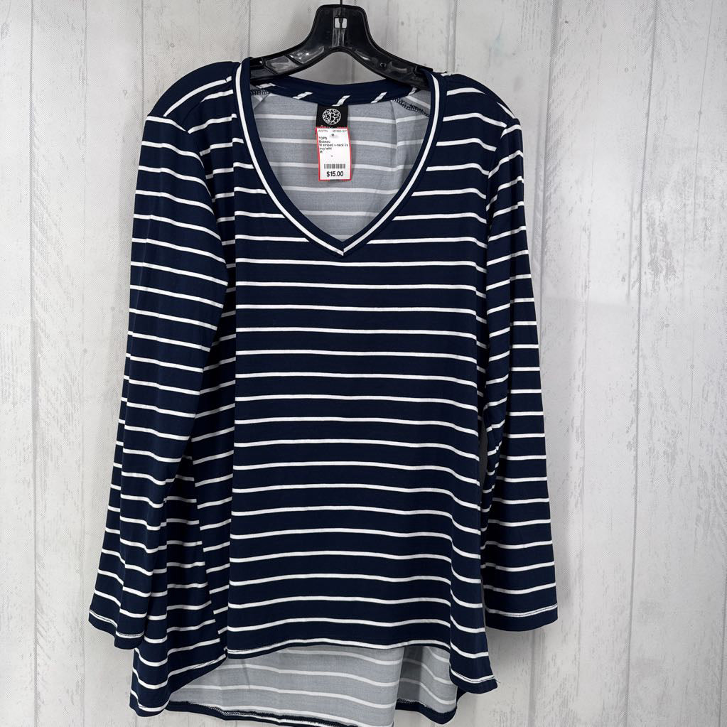 M striped v-neck l/s top