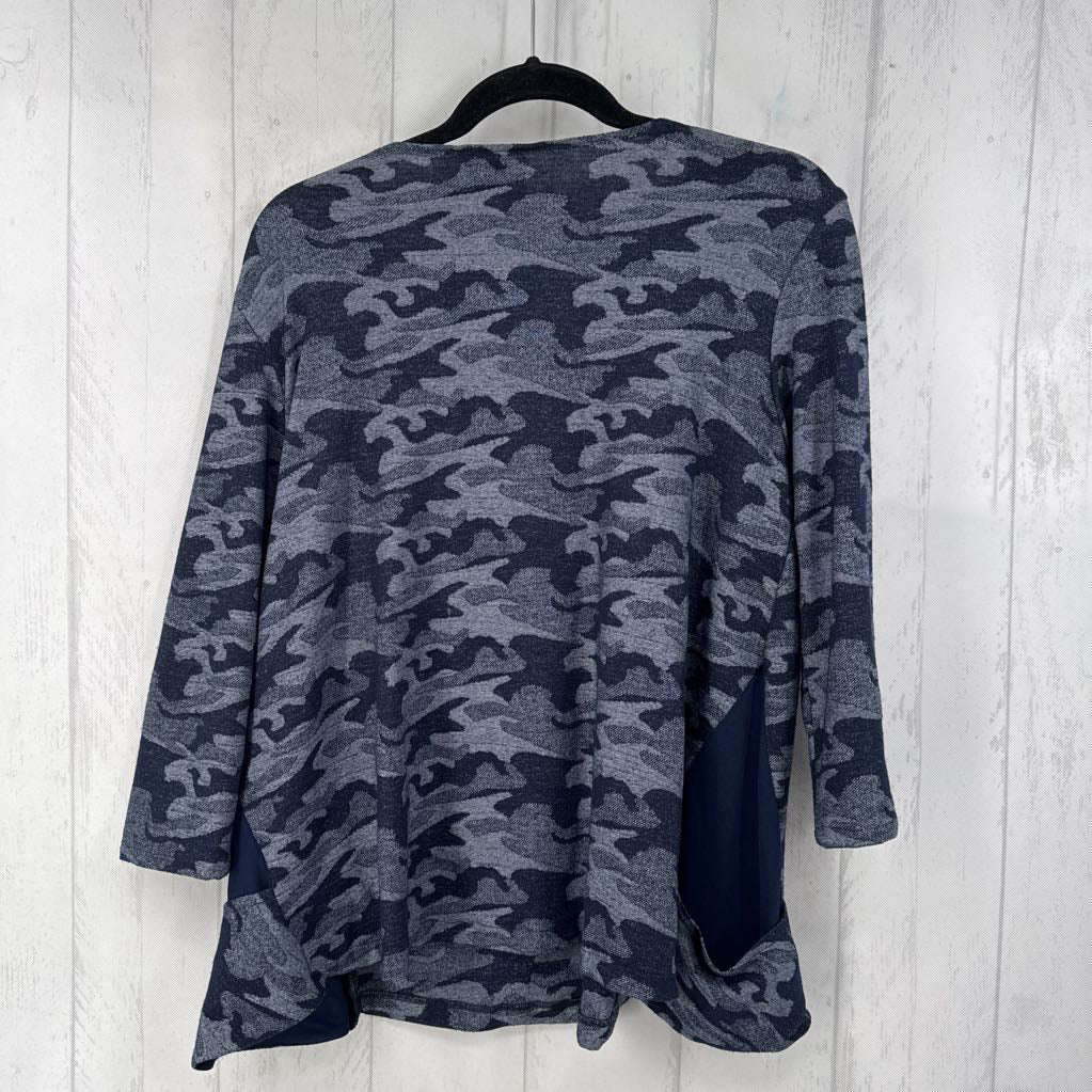 L camo print 3/4 slv top