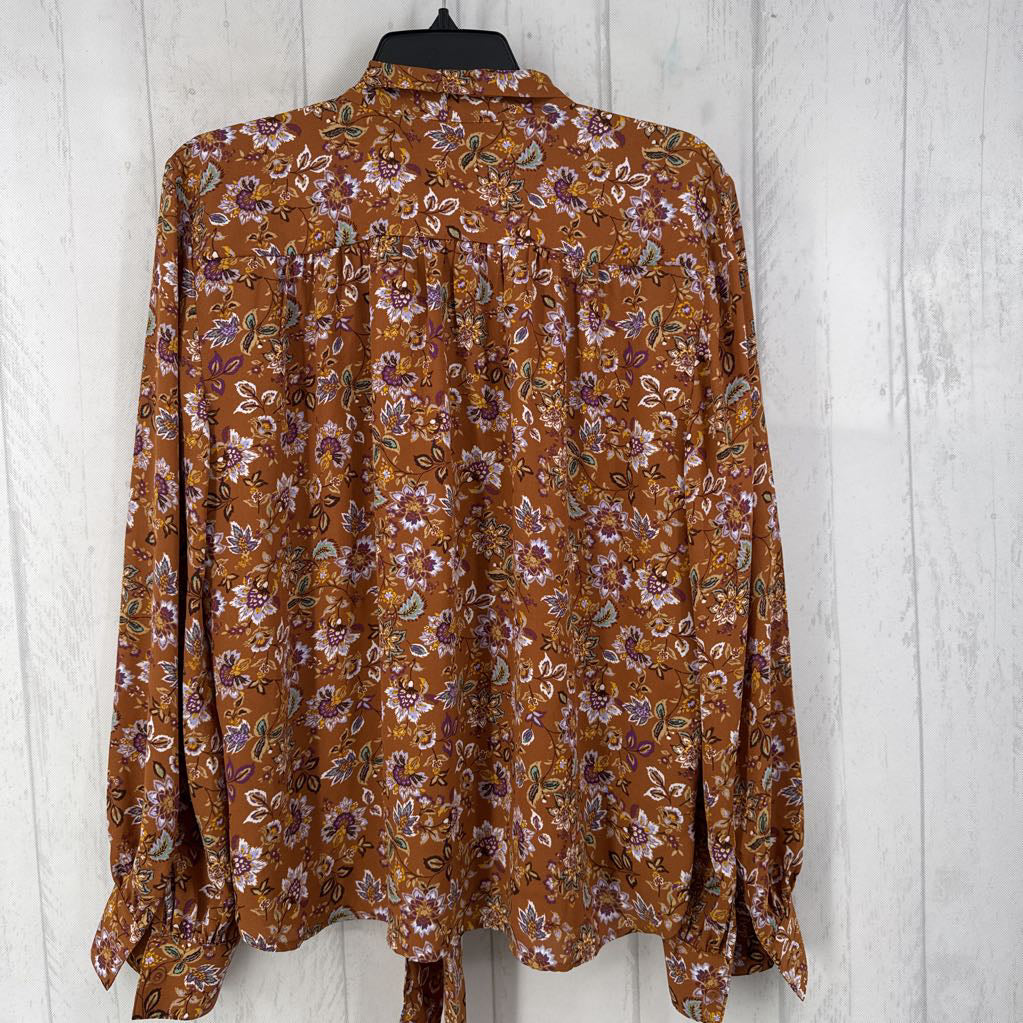 L flo print button down l/s top