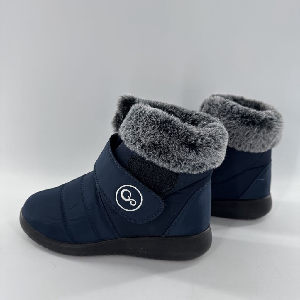 8 faux fur lined nylon boot
