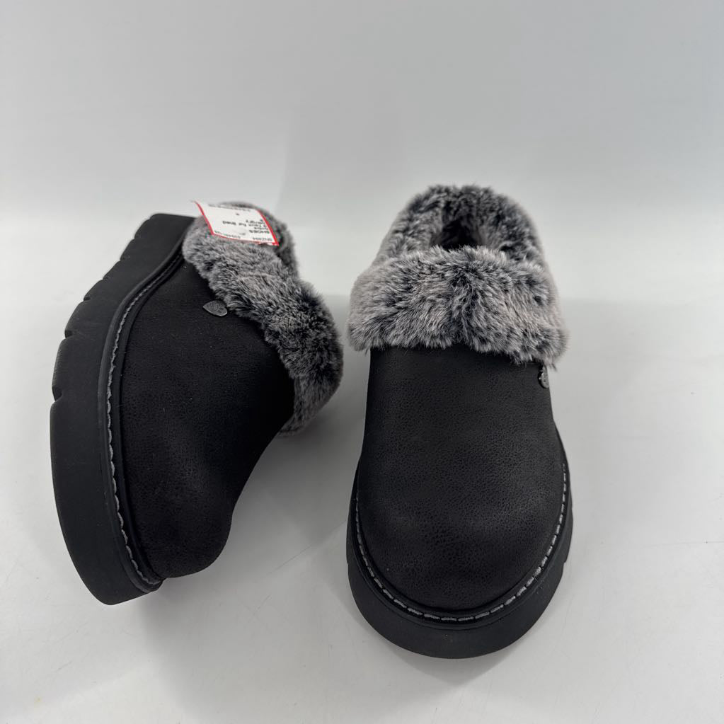 9 faux fur lined clogs