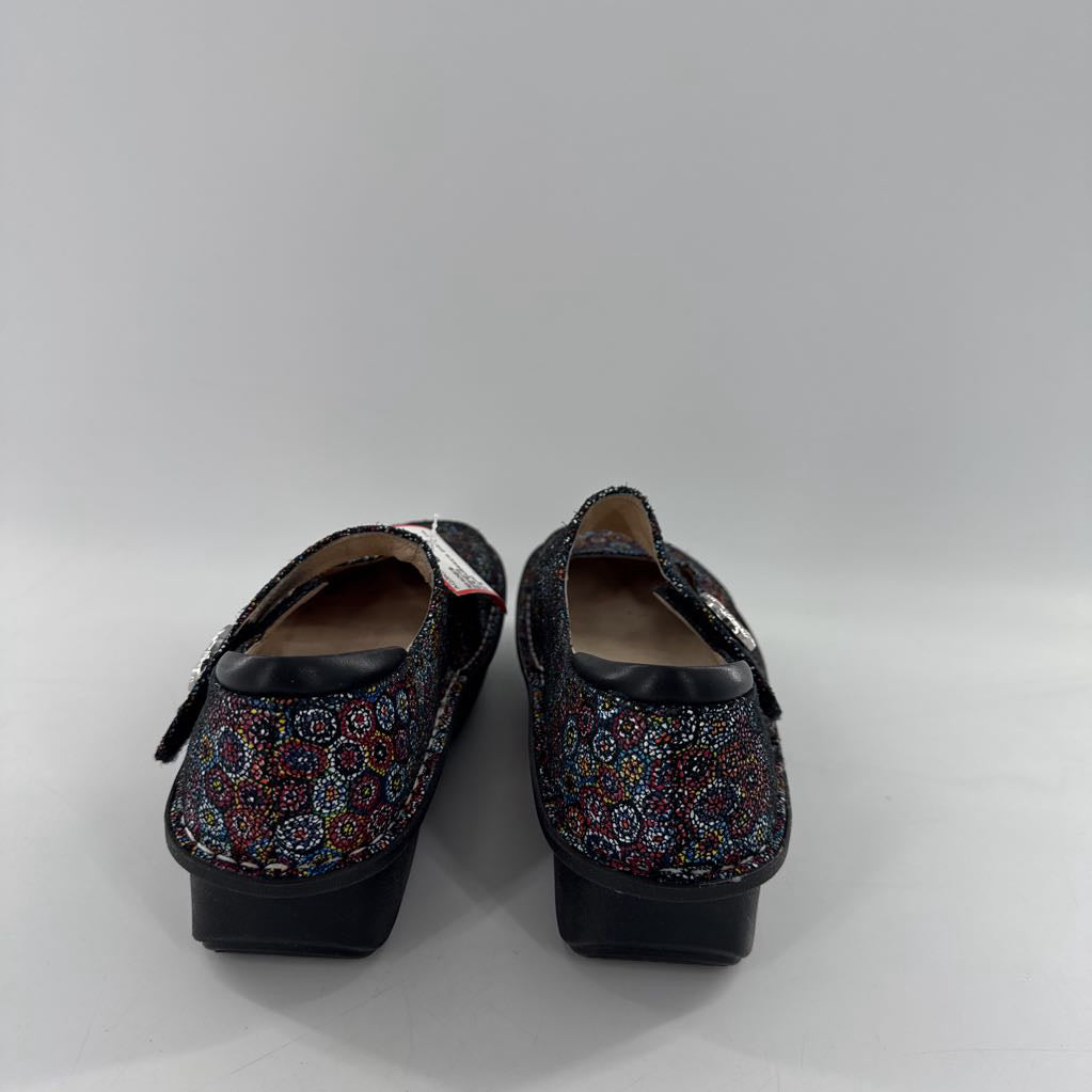 8.5 bullseye pattern mary jane shoes