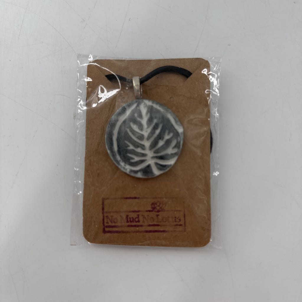 handmade clay pendant rope necklace-round leaf