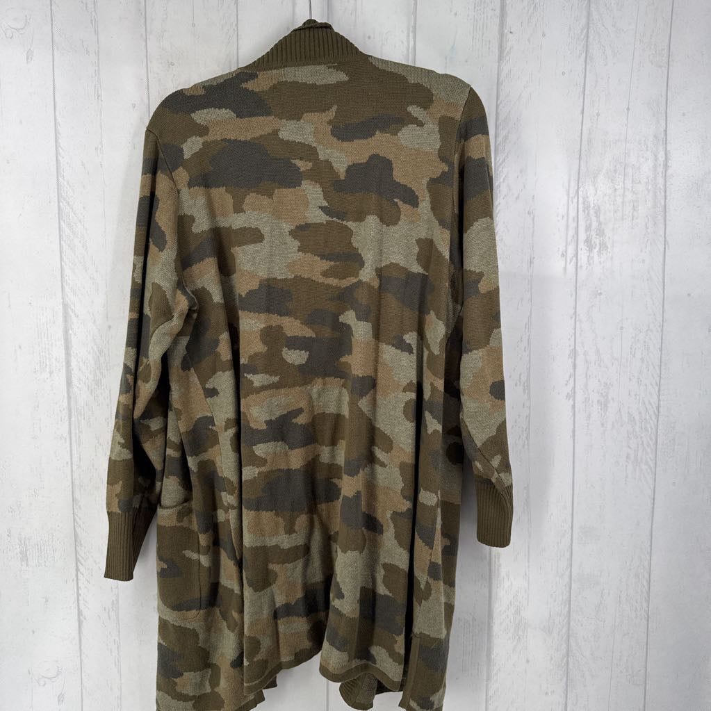 1X camo print cardi