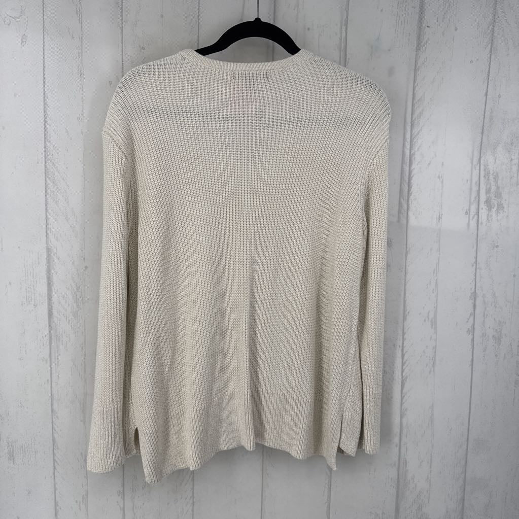 2X v-neck sweater