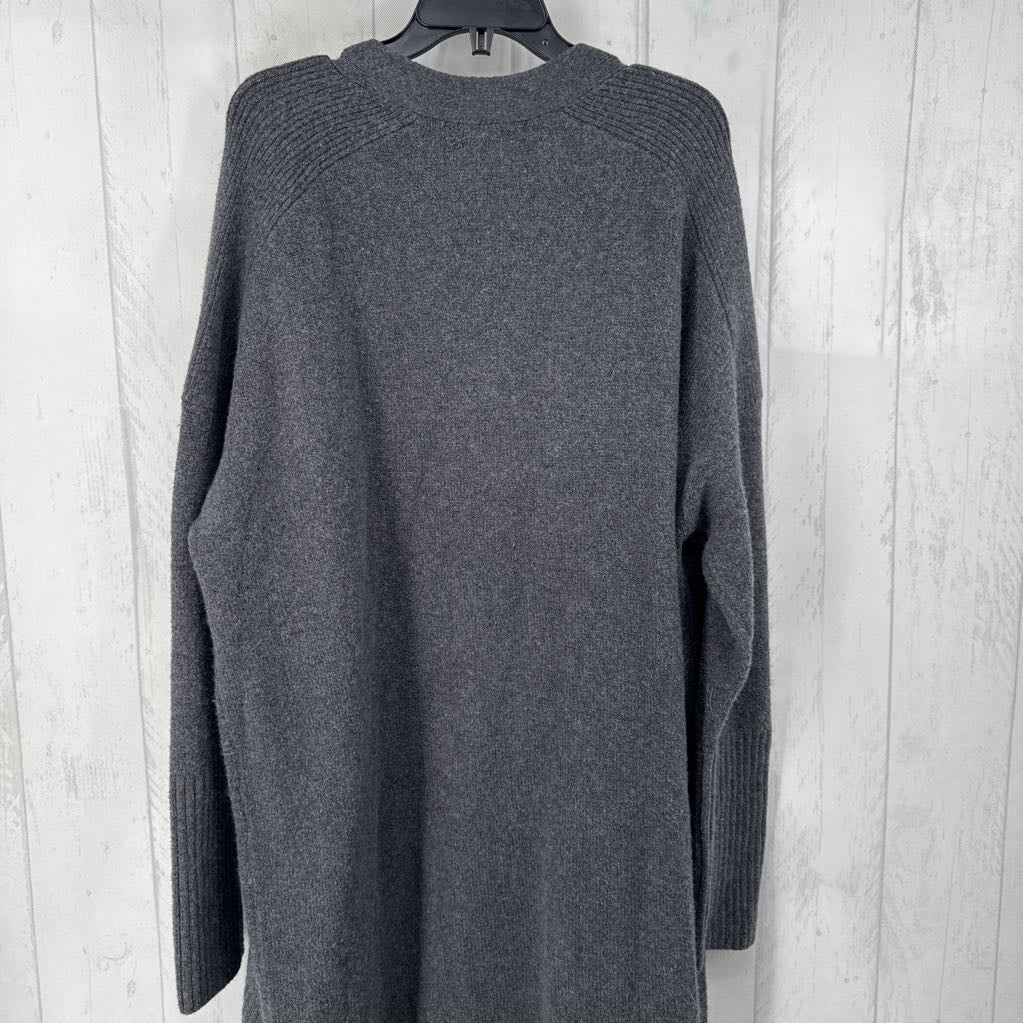 R89 2X button front long cardi