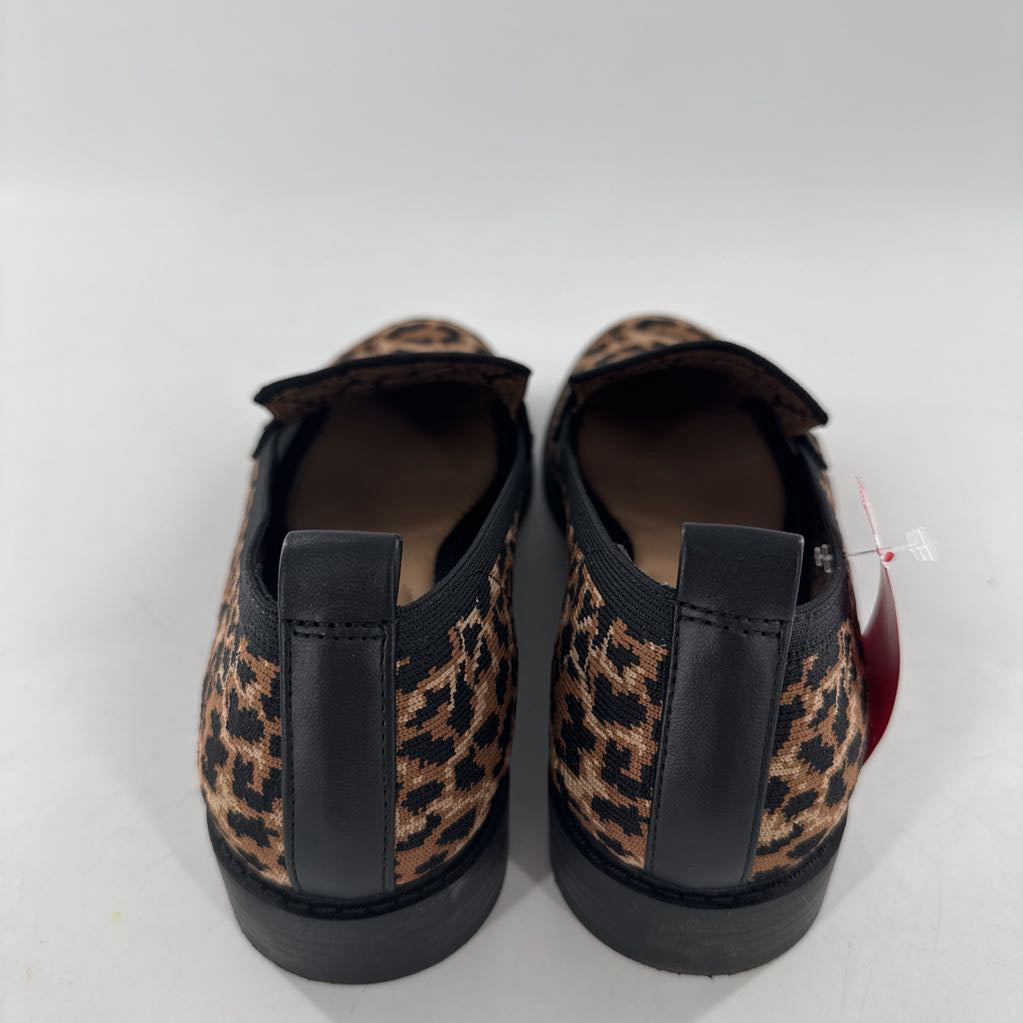 8 knit animal print loafer