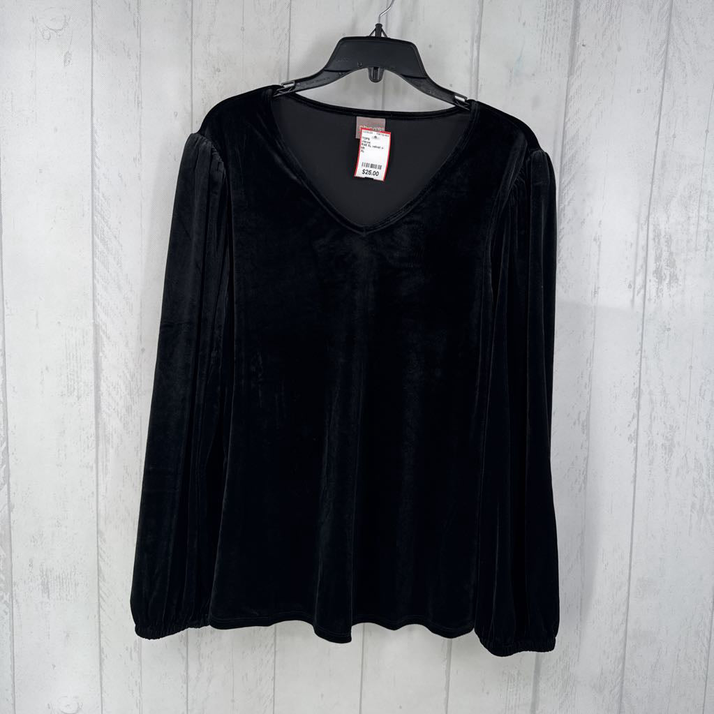 R45 XL velvet v-neck l/s top