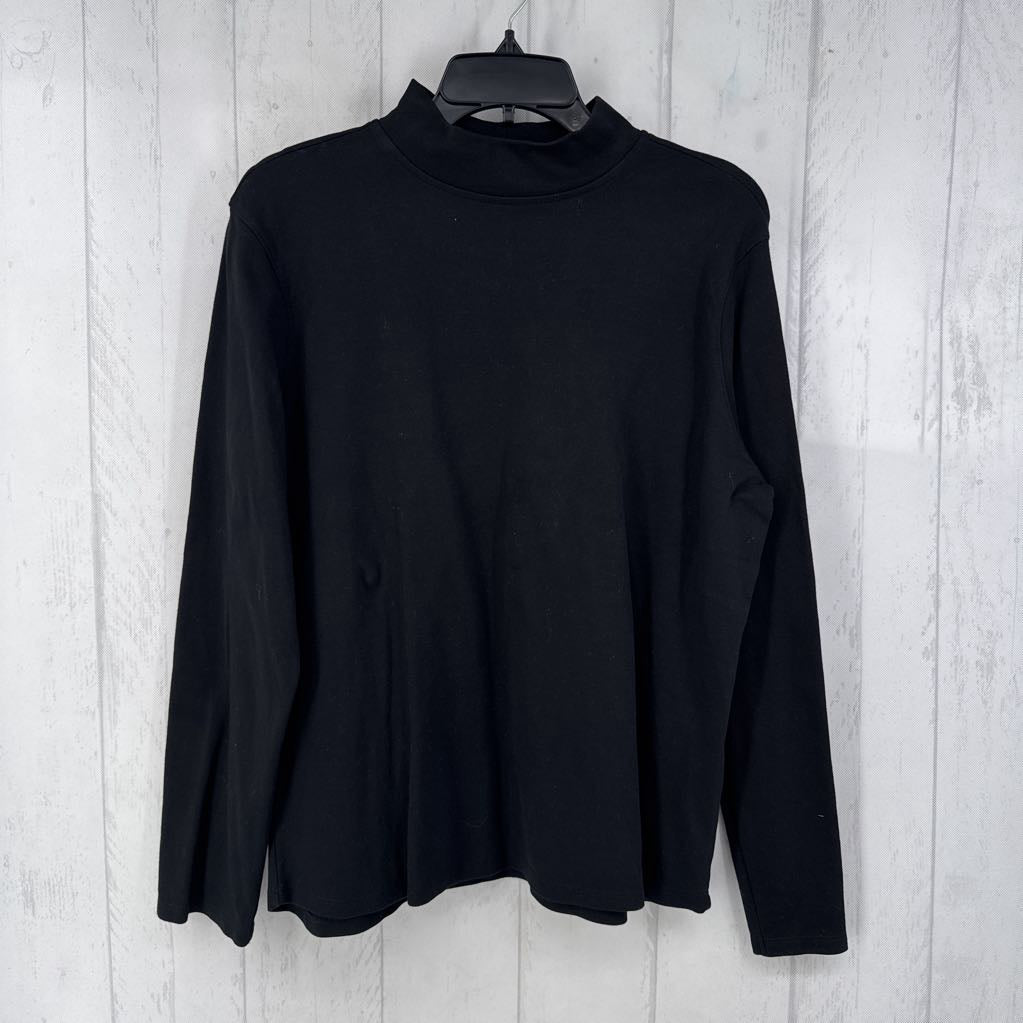 XL mock neck l/s top