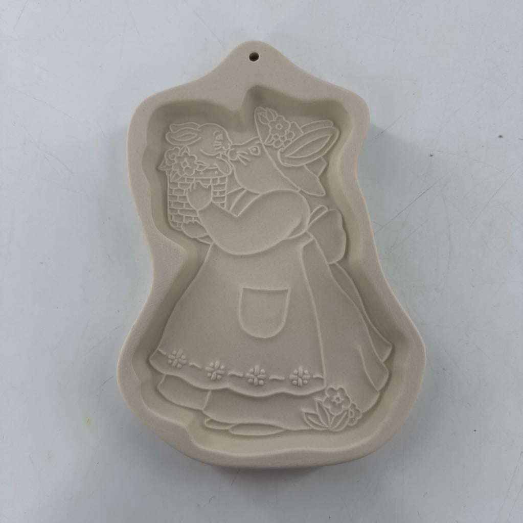 longaberger cookie mold-mama and baby bunny