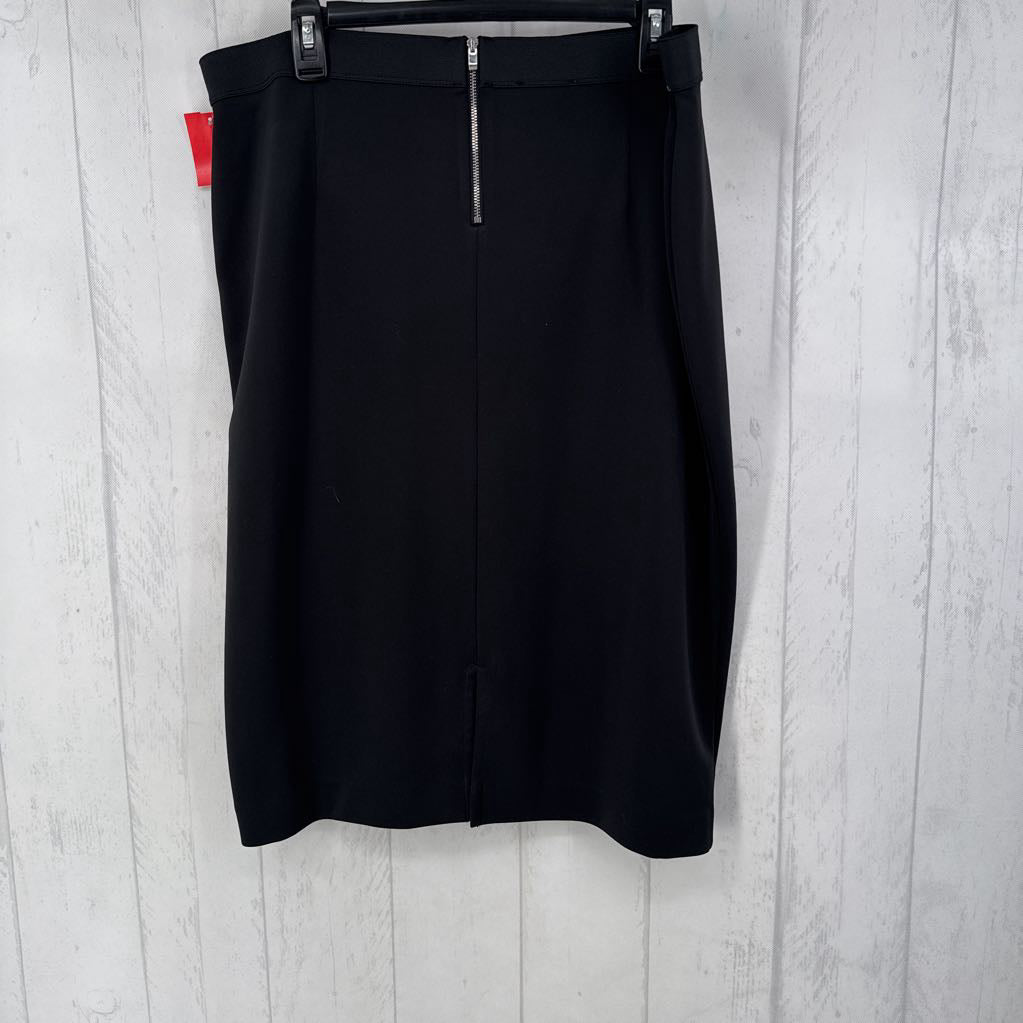 XL back zip skirt