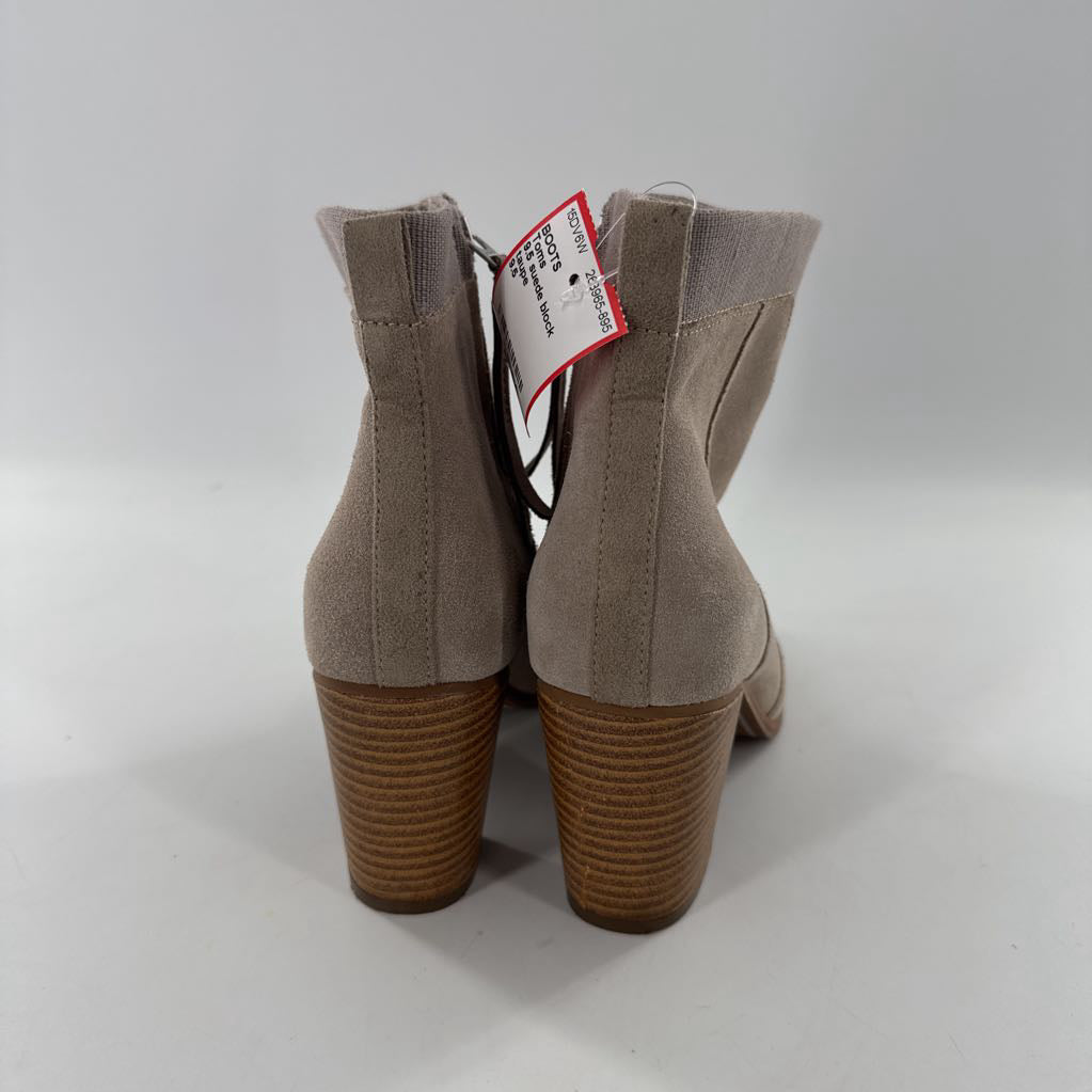 9.5 suede block heel boots