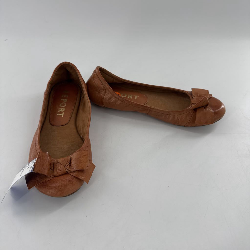 8.5 leather bow slip-on flats