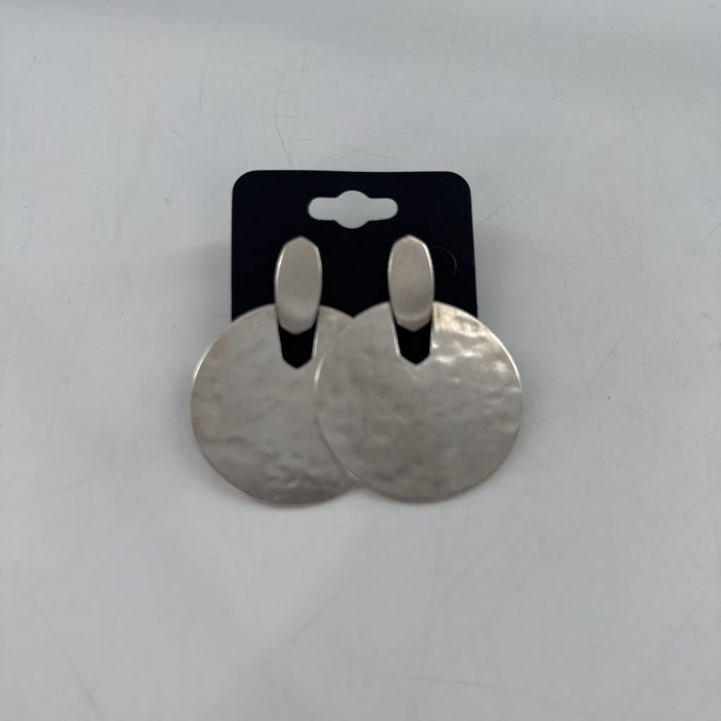 hammered metal silver tone earrings